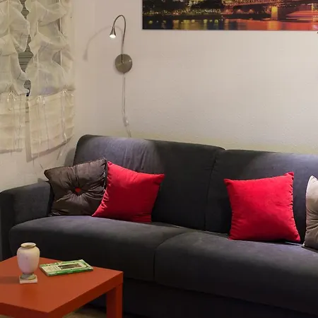 Studio Centre - La Loge Des Voyageurs